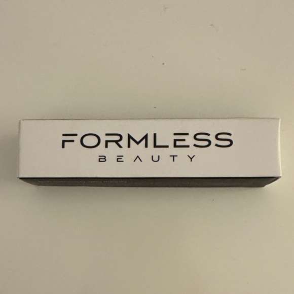 Formless Beauty Nude Shimmer Lip Gloss - Picture 2 of 2